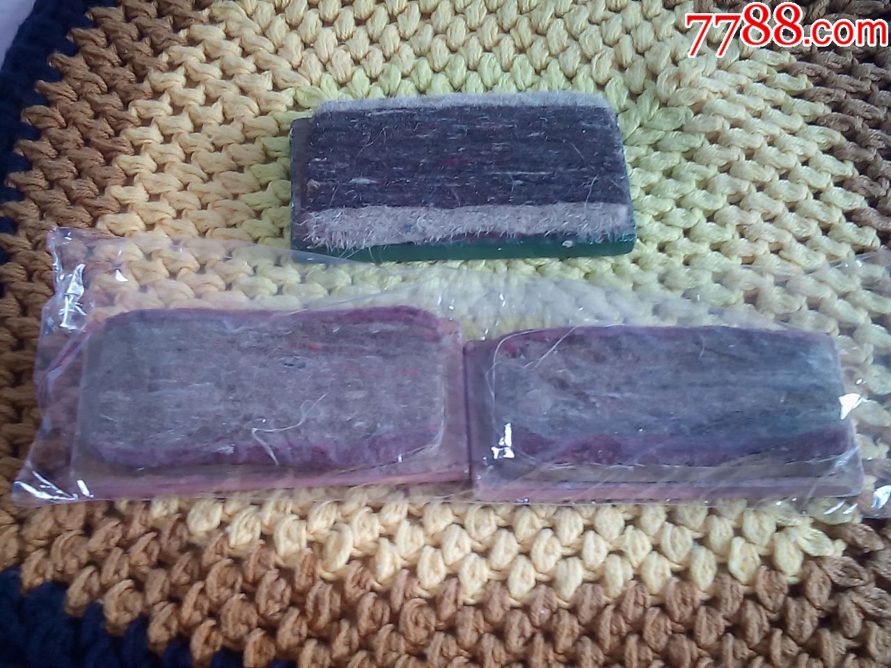 老式黑板擦三个合售(请仔细阅图,品严者慎拍)