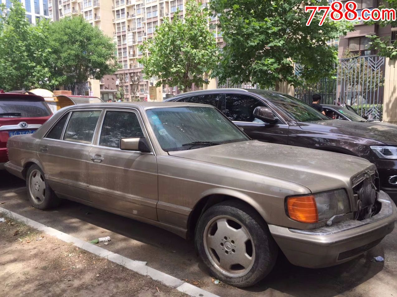 80年代奔馳s*代王者560sel