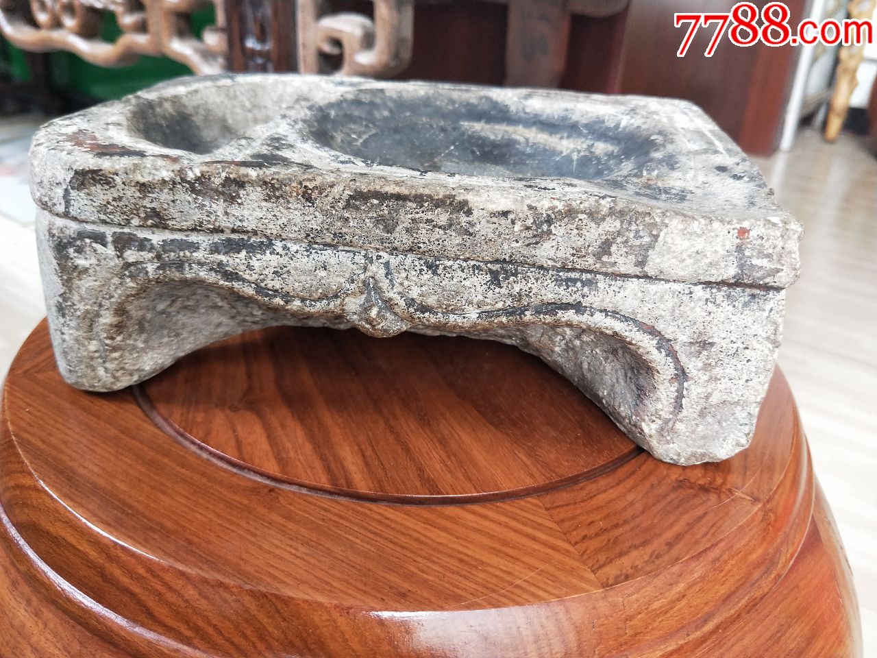 元代白端老砚台,尺寸22x16x8cm重10.4斤