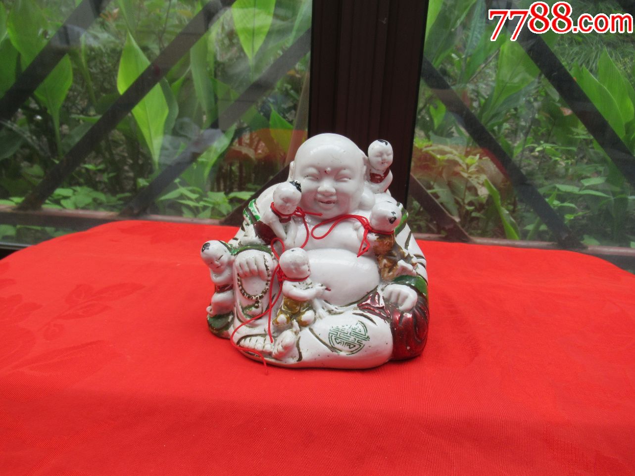 民国到建国前后红绿釉彩多子多孙早生贵子弥勒佛坐像摆件有脱彩