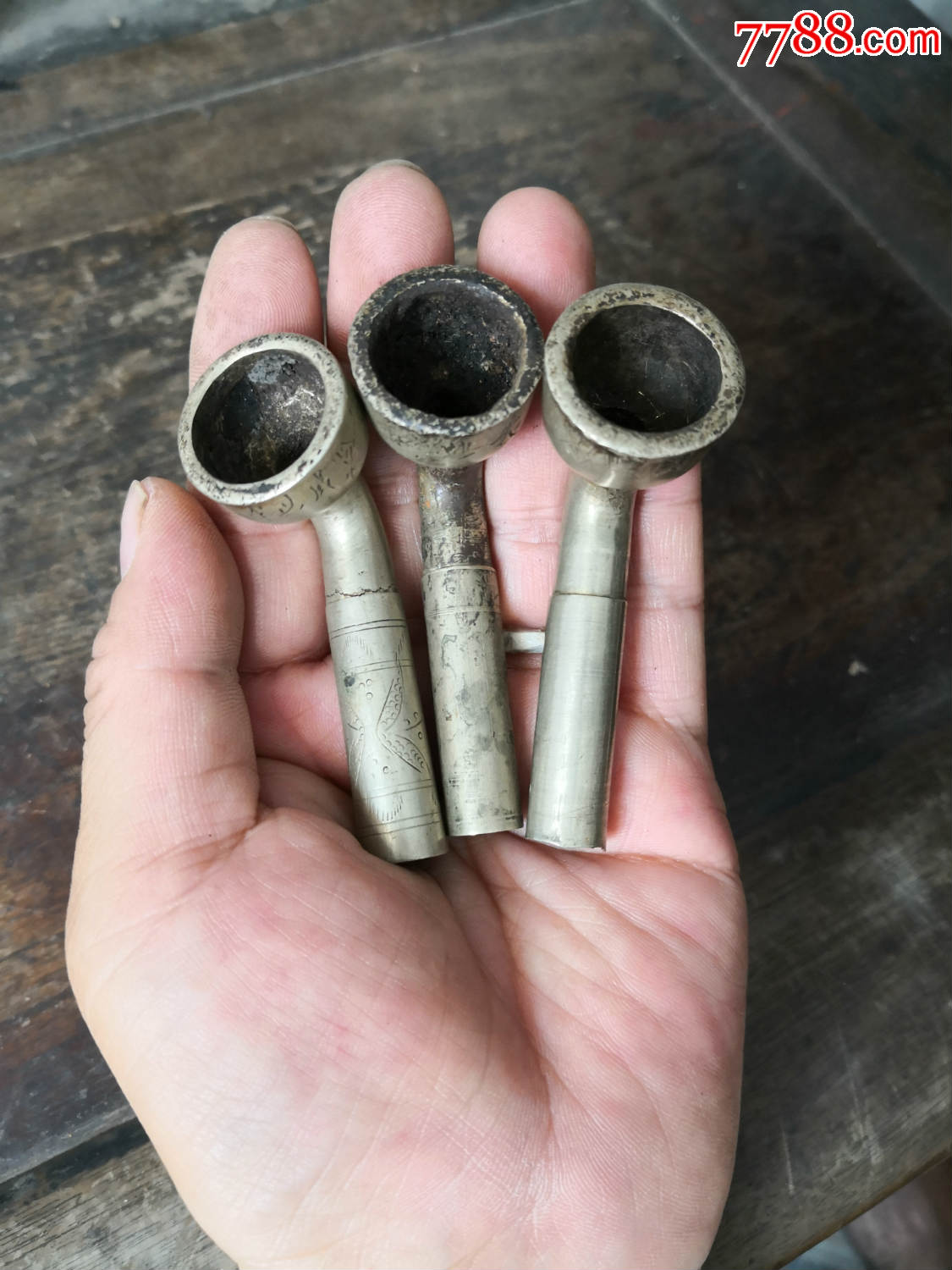 清末民国带款铜烟杆头3个