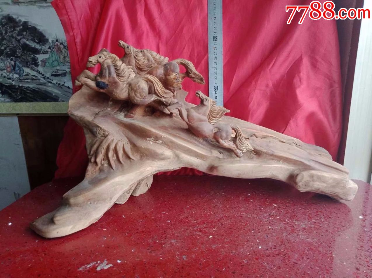 包邮特价,7斤重,檀香榴木雕刻动物驷马难追,局部修补和瑕疵