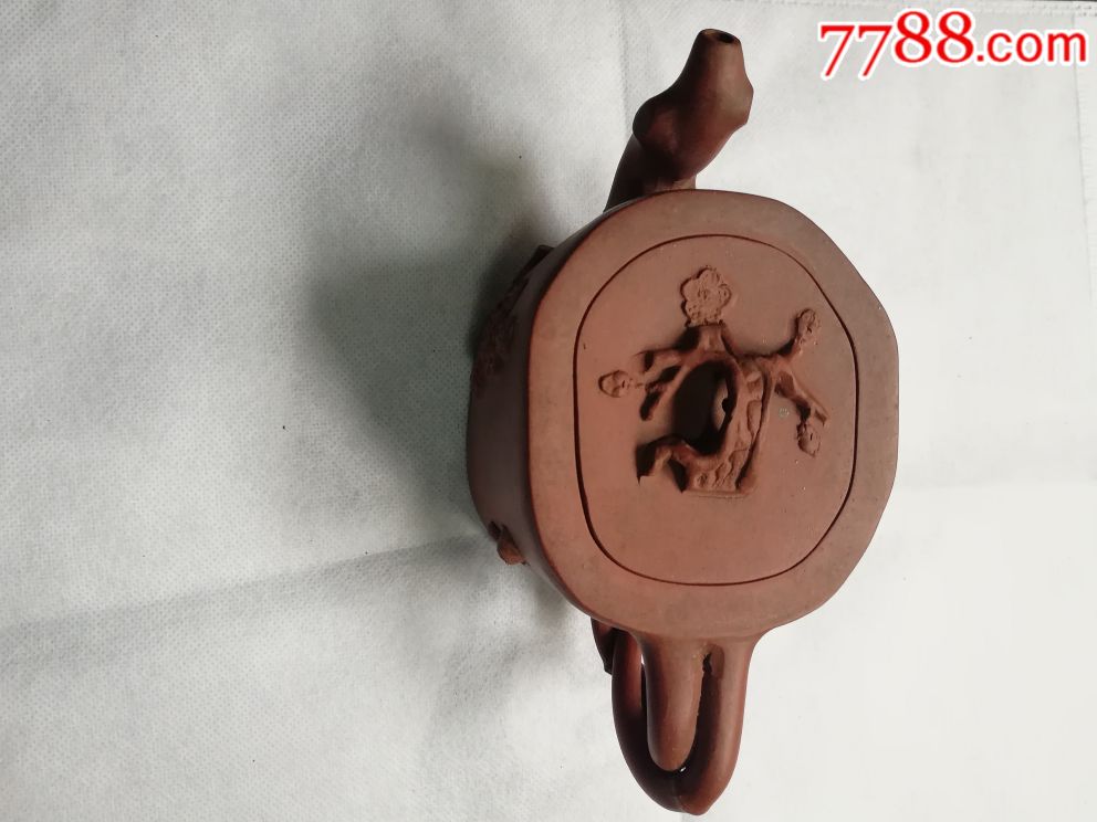 民国梅荘紫砂壶盖款荣记有瑕疵