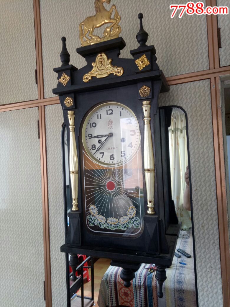 七几年老挂钟走的准品相完整包邮