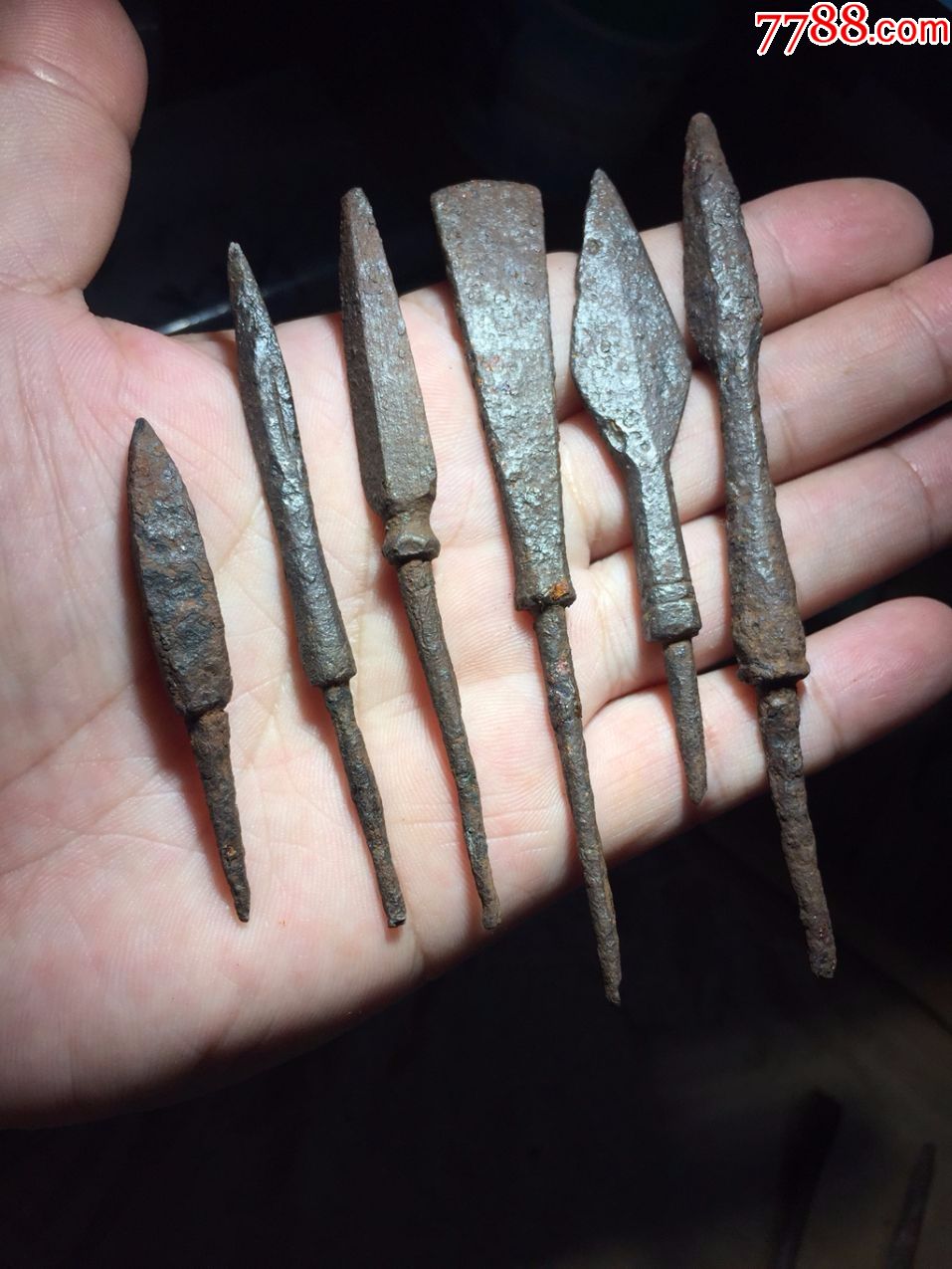 辽金各式铁箭头26个