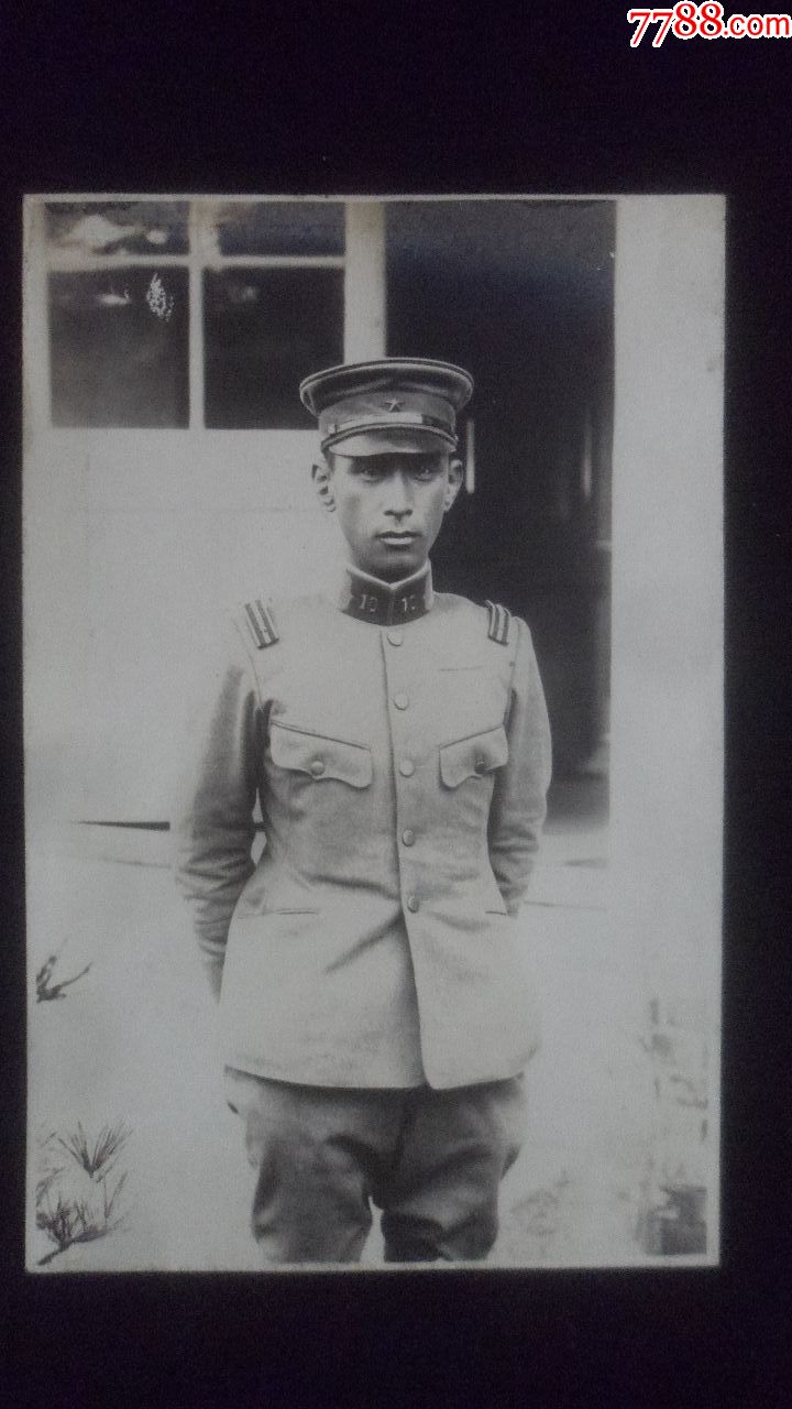 年轻帅气的日本军官图片