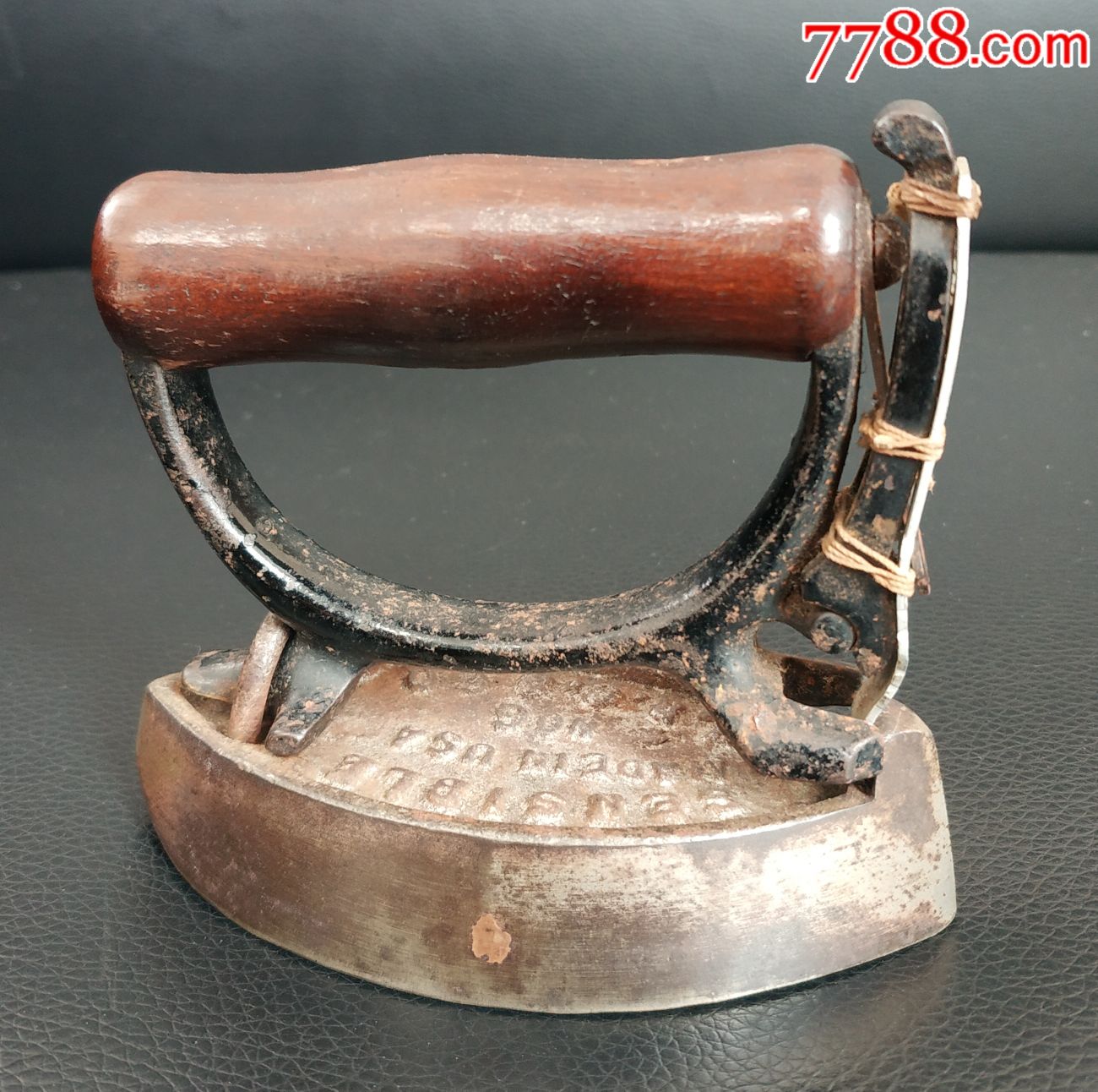 民国老物件美国产熨斗1059cm迷你型