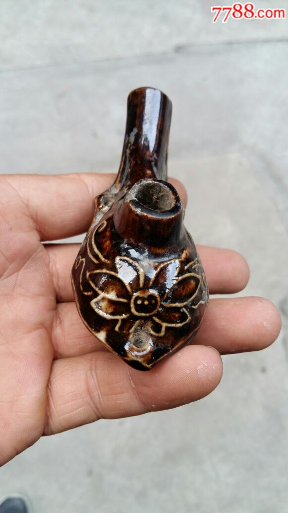 辽金花卉瓷油灯