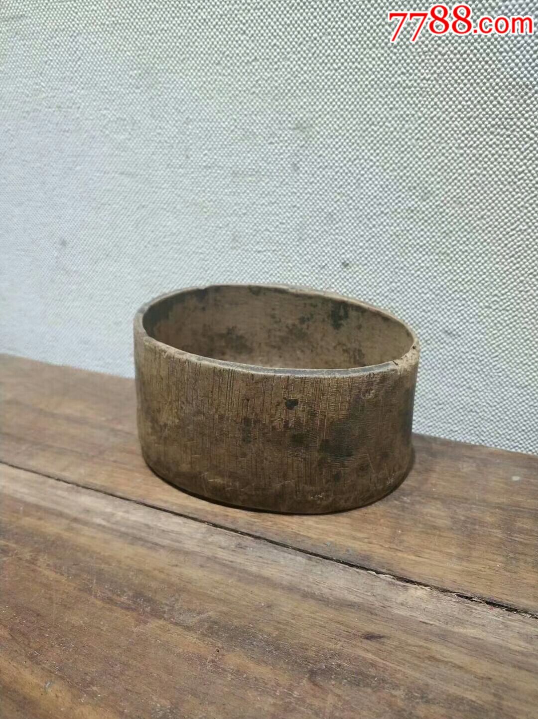 民国竹雕针线盒,口径10厘米,高5厘米