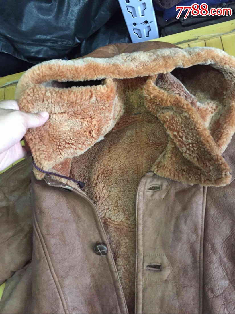 老式皮毛一体夹克
