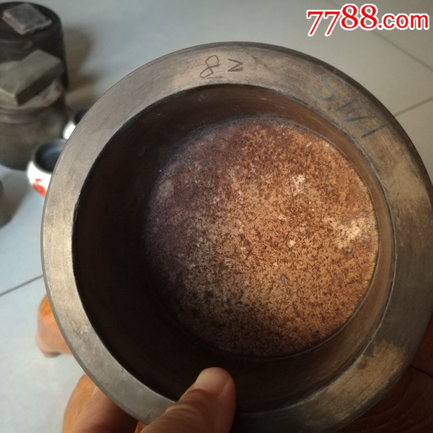 老谷款蟋蟀罐一只无盖