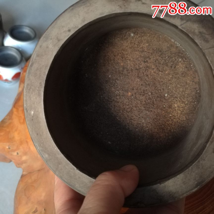 万礼张造款蟋蟀罐一只(无盖)