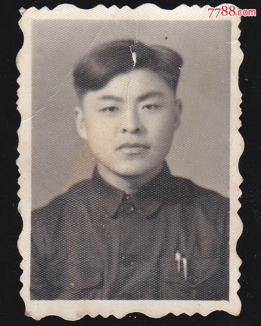男学生留影_老照片_影像会馆【7788收藏__收藏热线】