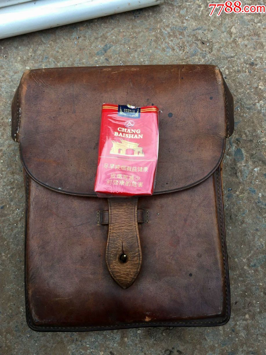 一流好品二战皮包