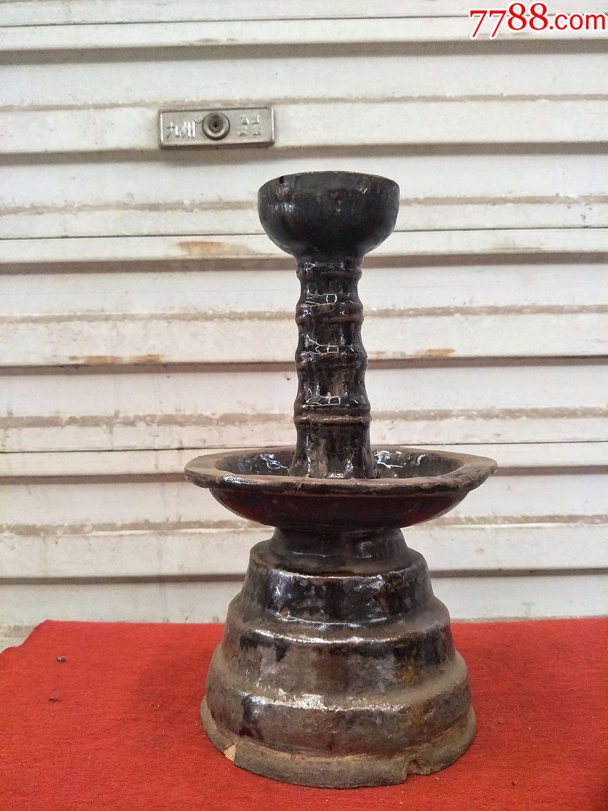 黑釉油灯1098