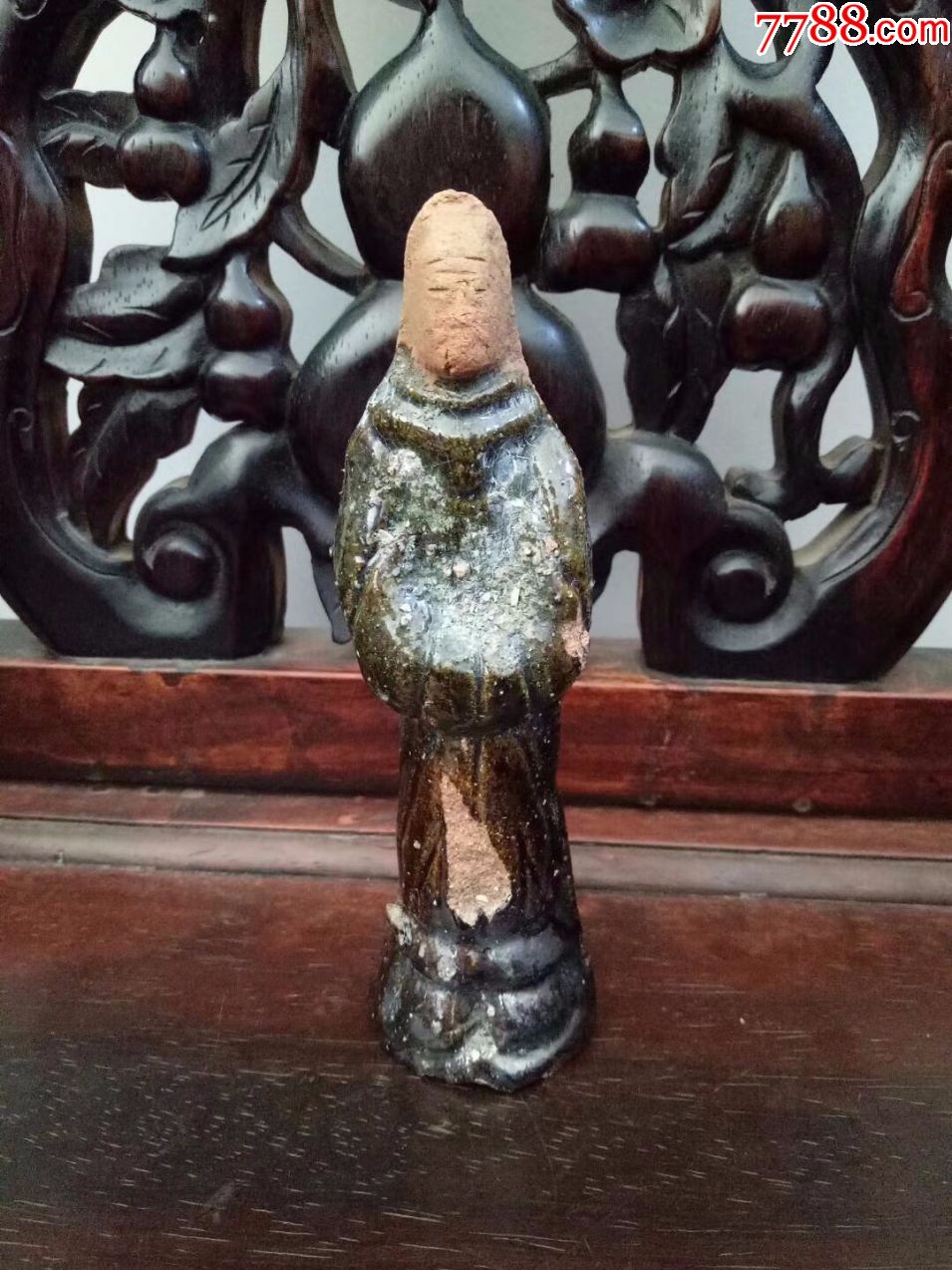 辽金绿釉陶人一个