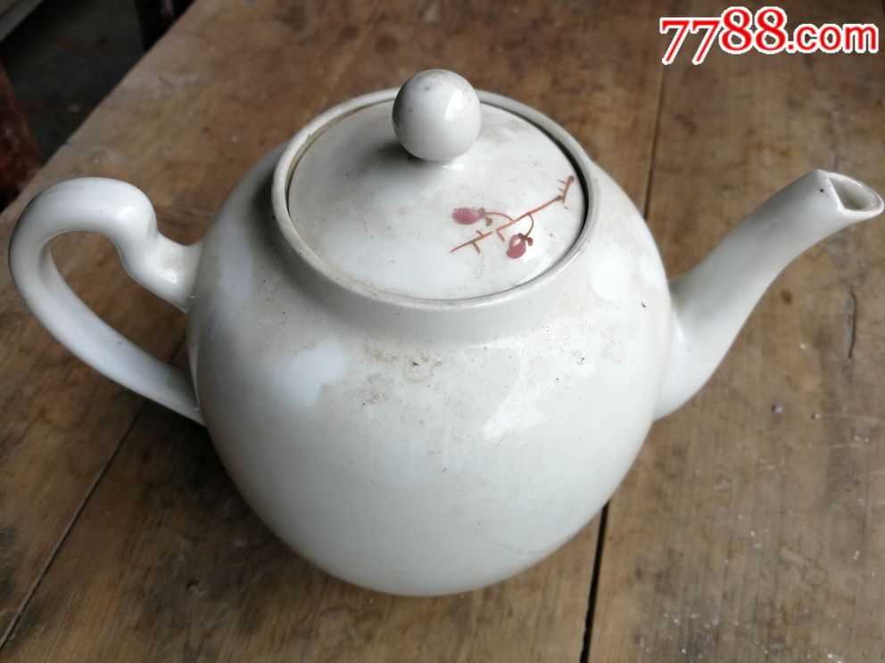 株洲雷打石瓷厂文革花卉茶壶