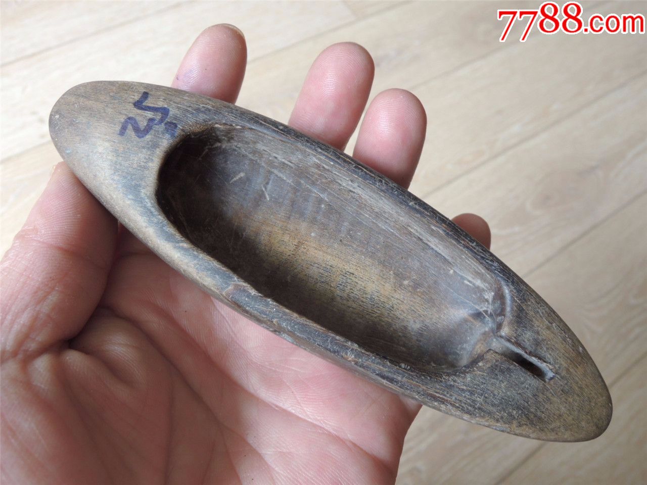 纺织工具收藏180725-解放前后边疆手工制牛角梭子15cm-78g