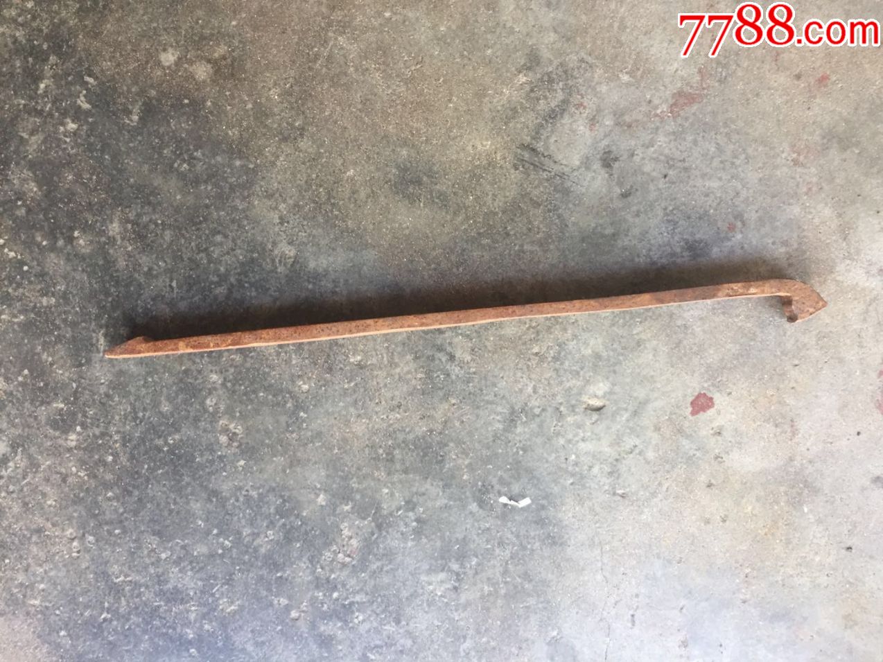 补铜壶工具:铁扁担