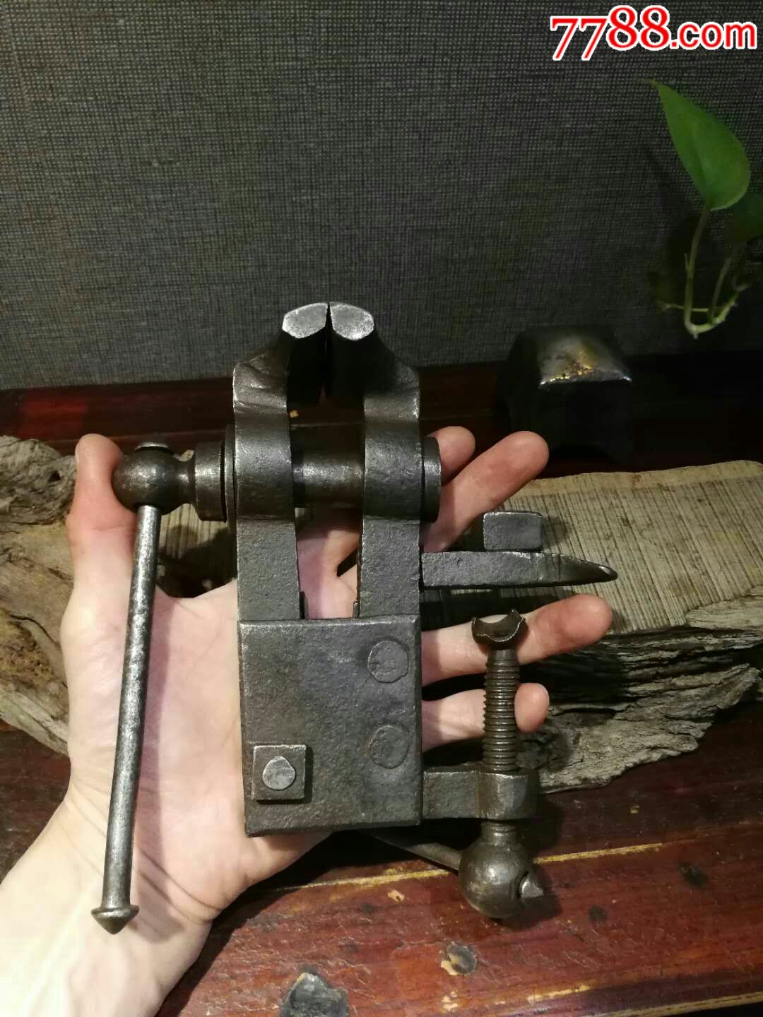 老物件老工具台虎钳桌虎钳台钳