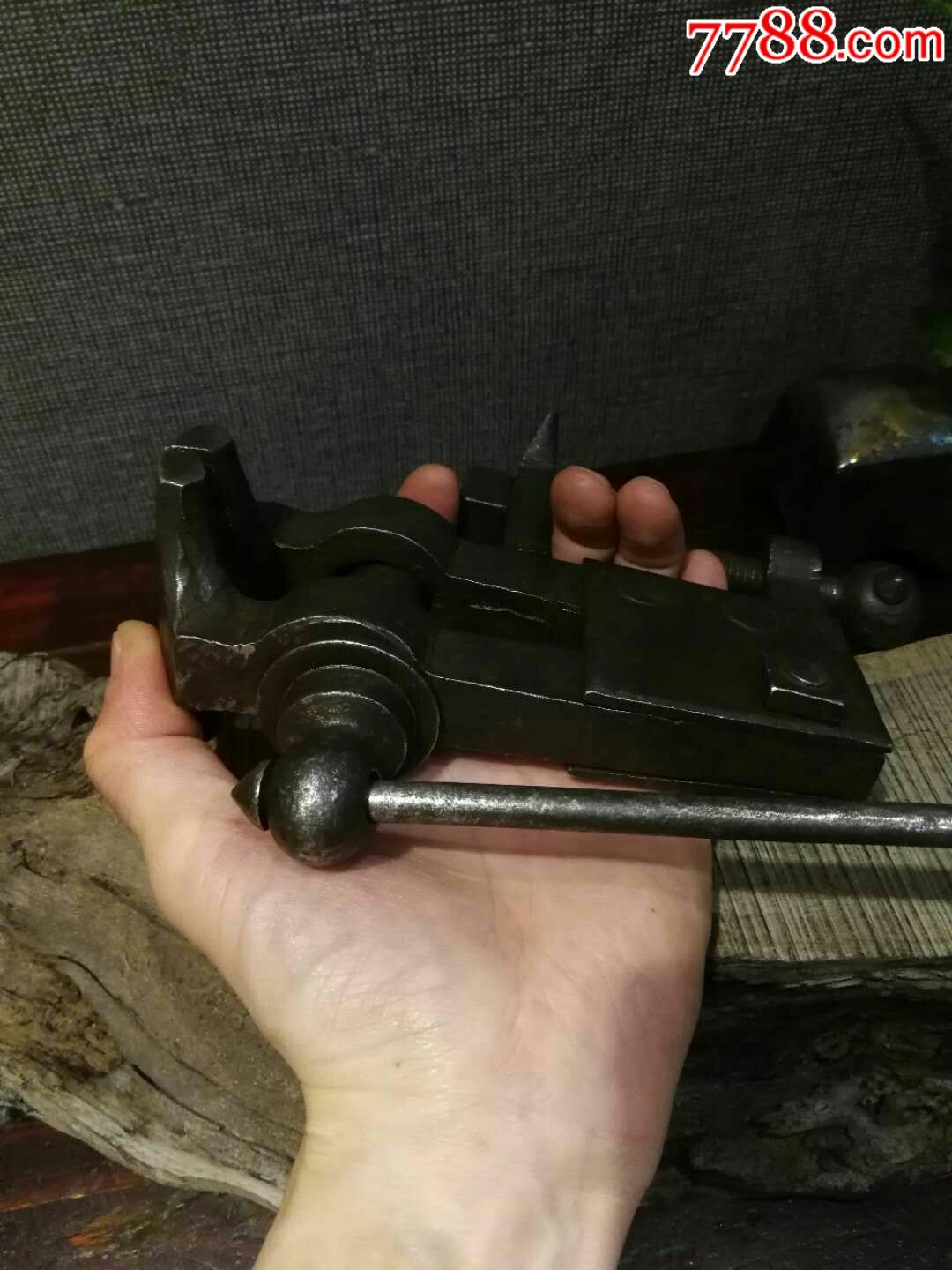 老物件老工具台虎钳桌虎钳台钳