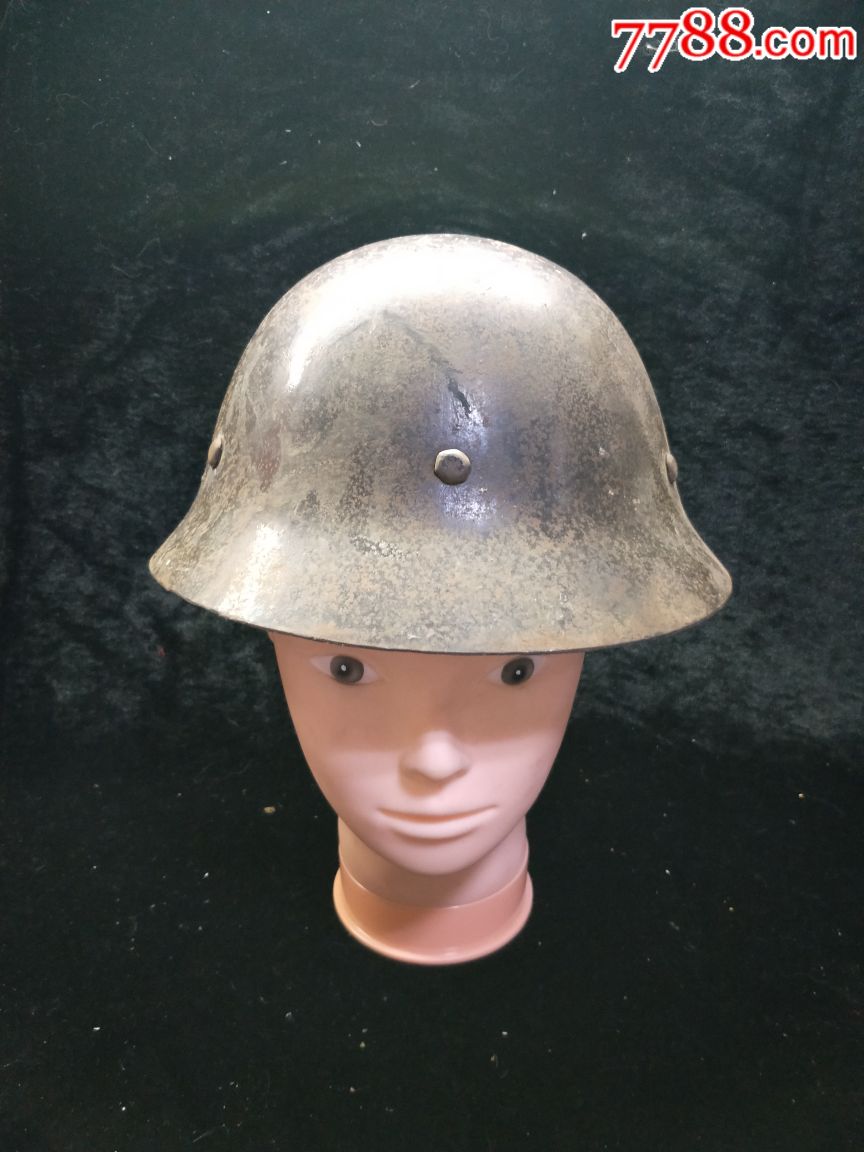 日本军装头盔图片