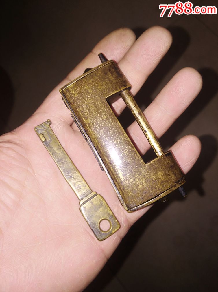 岳口宝箭机关锁