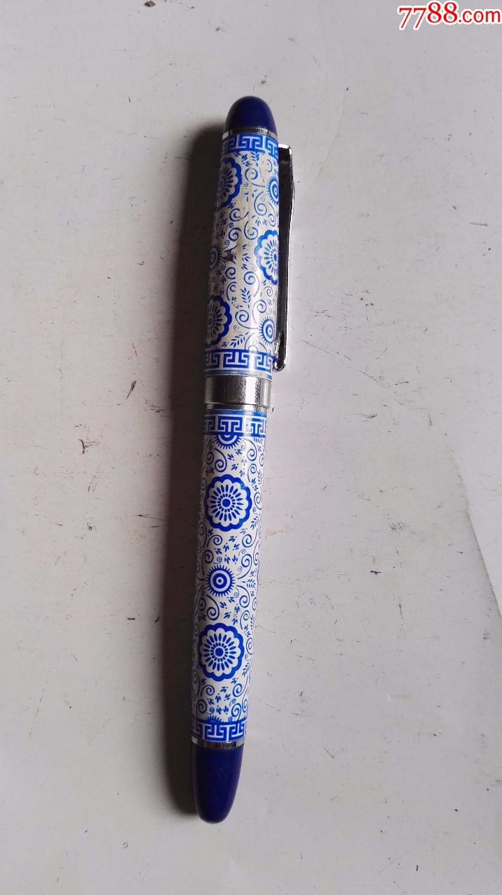 青花纹饰钢笔