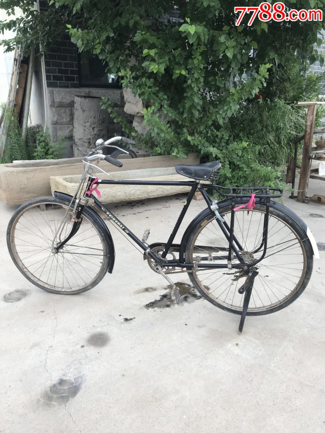七八十年代的飞鸽牌自行车正常使用品相好