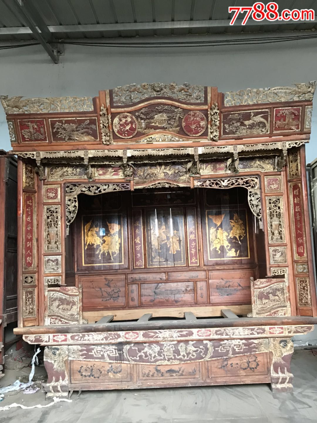 民国柏木描金纯手工高浮雕凤穿牡丹狮子滚绣球千工床雕刻精细栩栩如生