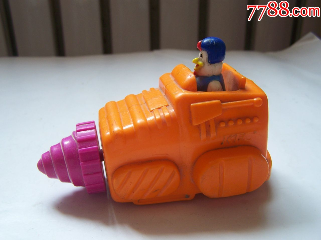 kfc肯德基限量玩具大号钻地机完好少见点图可放大