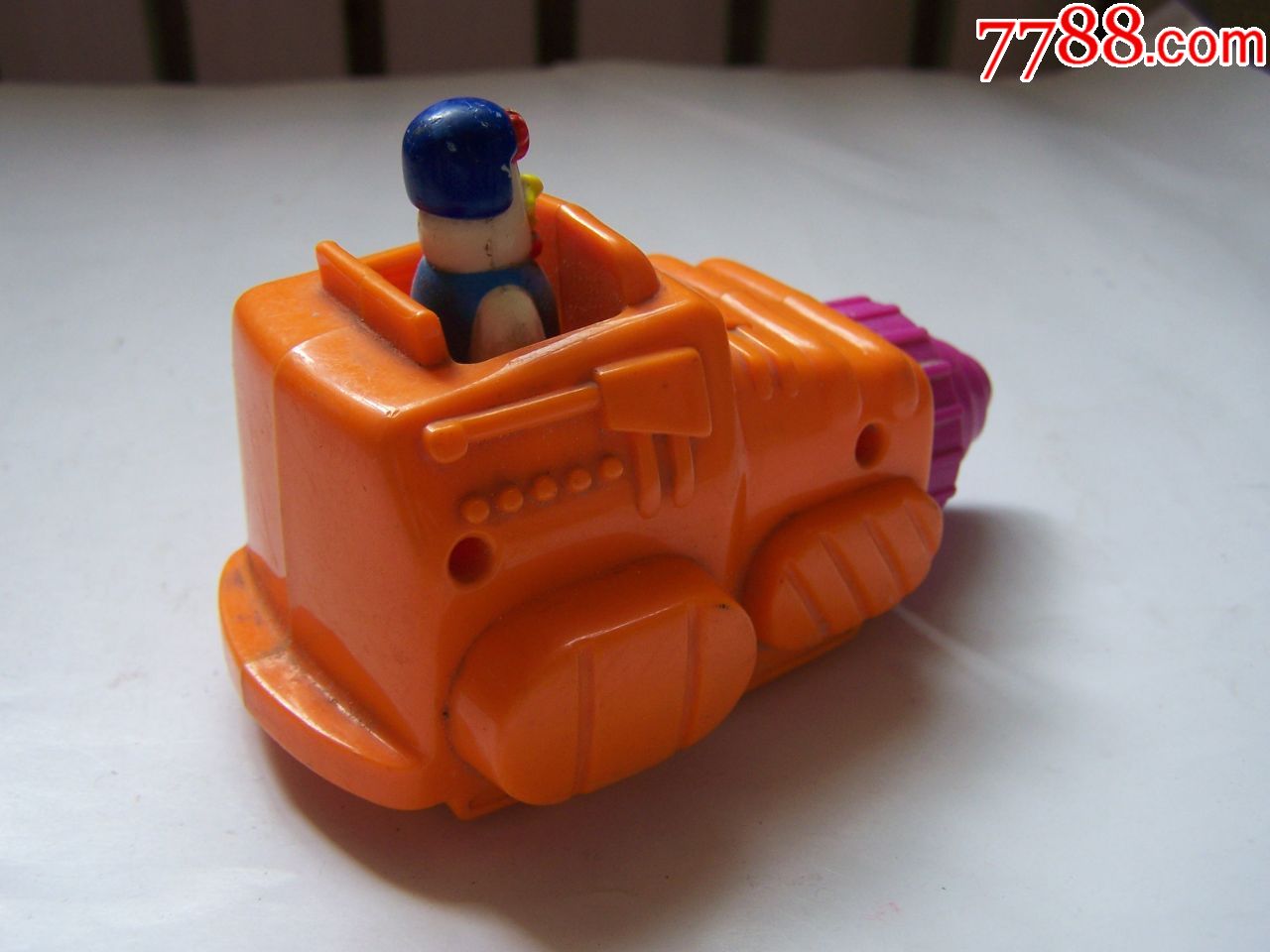 kfc(肯德基),限量玩具,大号钻地机,完好,少见点图可放大