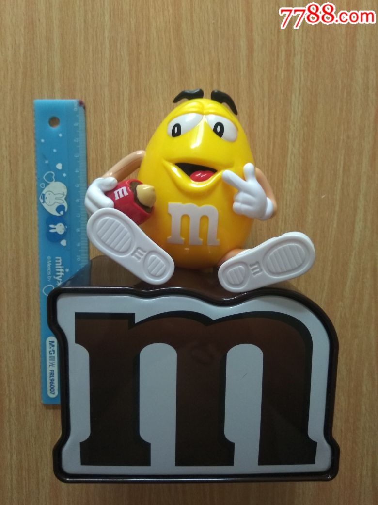 铁臂阿童木/布娃娃/玩偶/一个/有一处漏洞和几处线头(属于做工瑕疵)