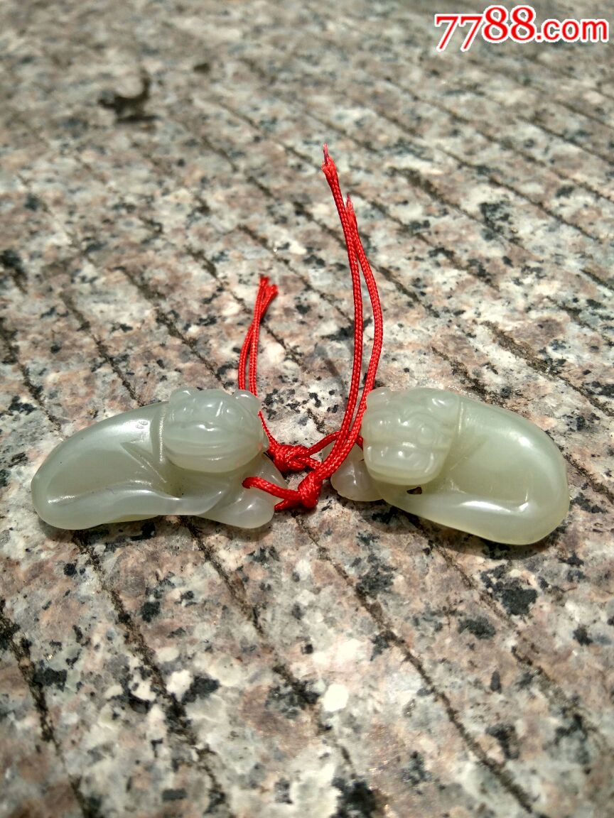 一对貔貅,一雌一公