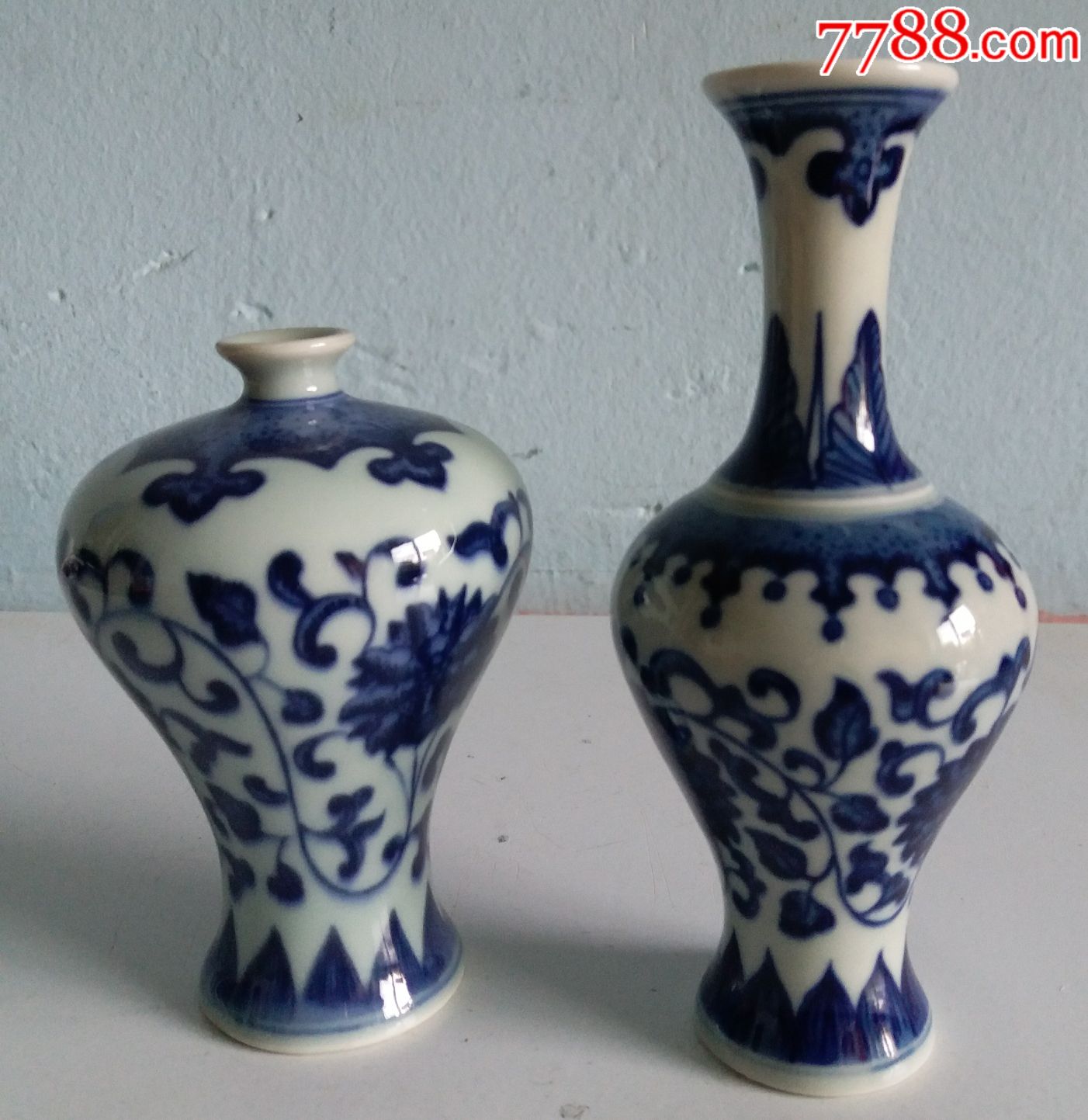精美"青花小瓷瓶"一对