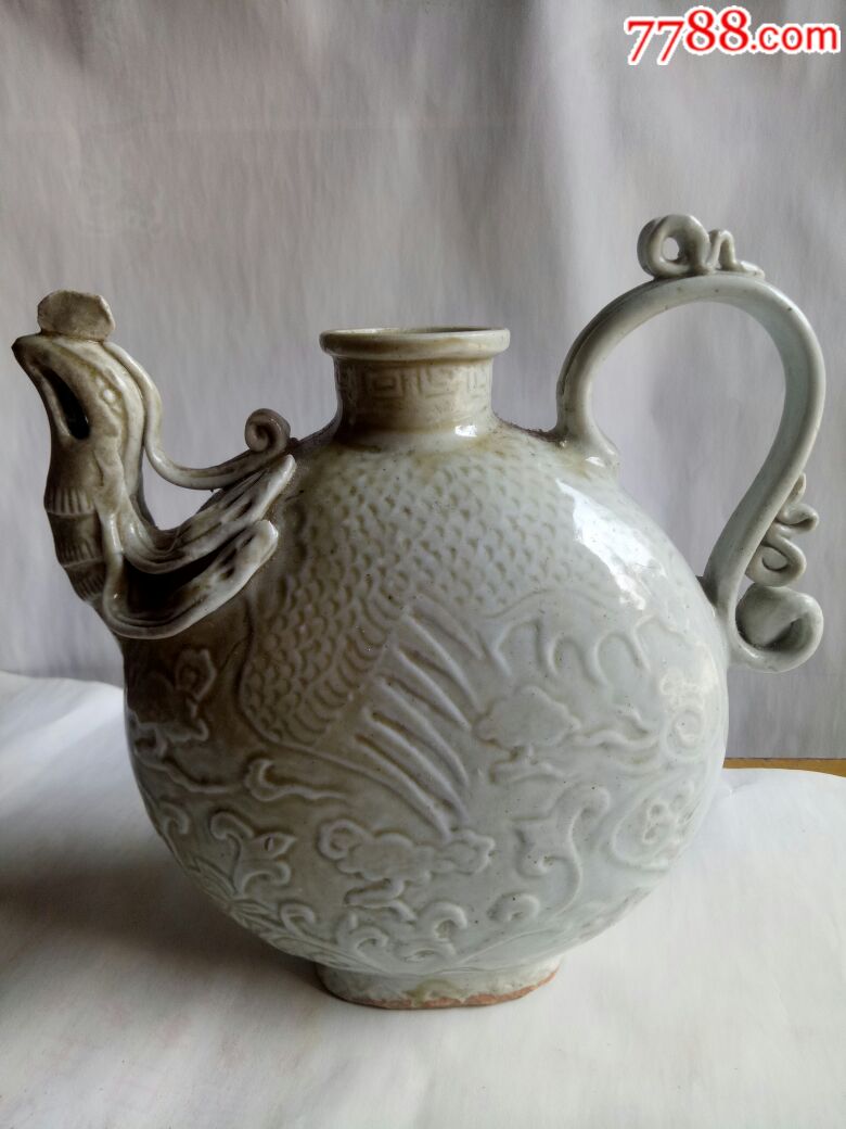 卵白釉凤首扁壶