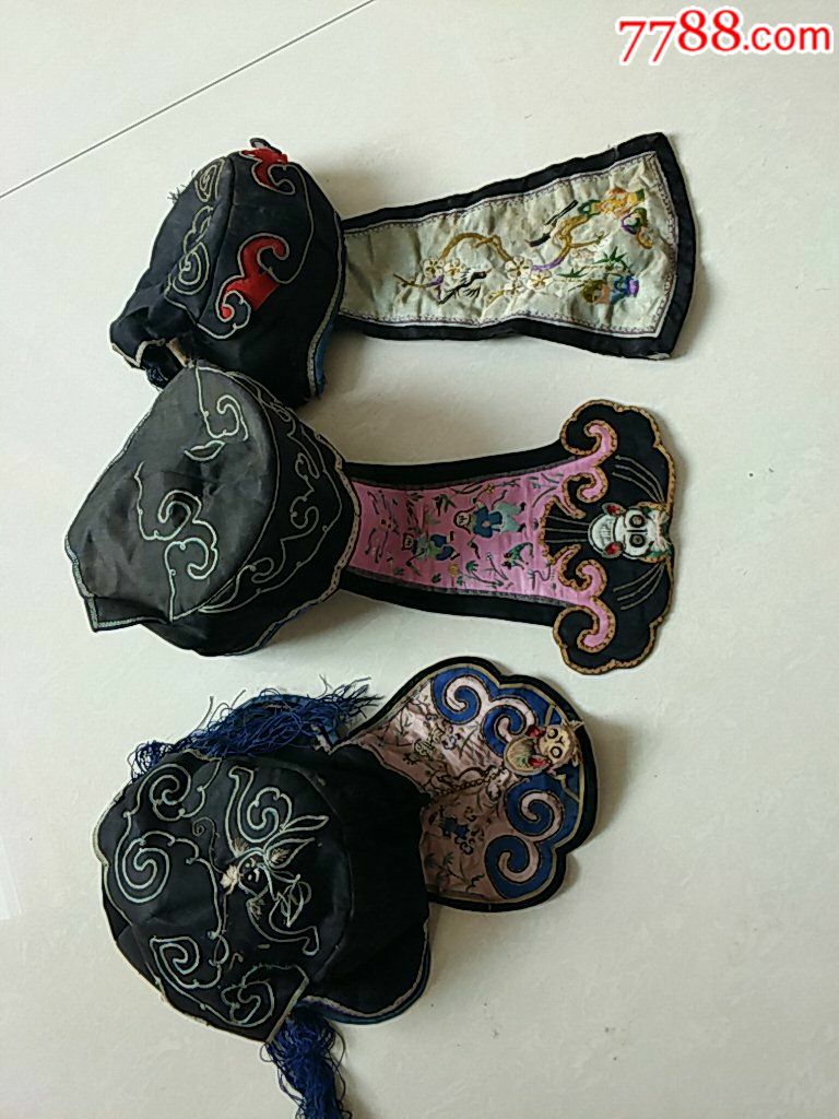 清朝小孩帽子三个