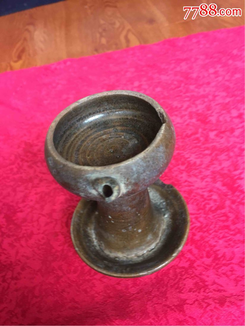 清代龙泉窑秘色釉菜油灯盏(高11厘米