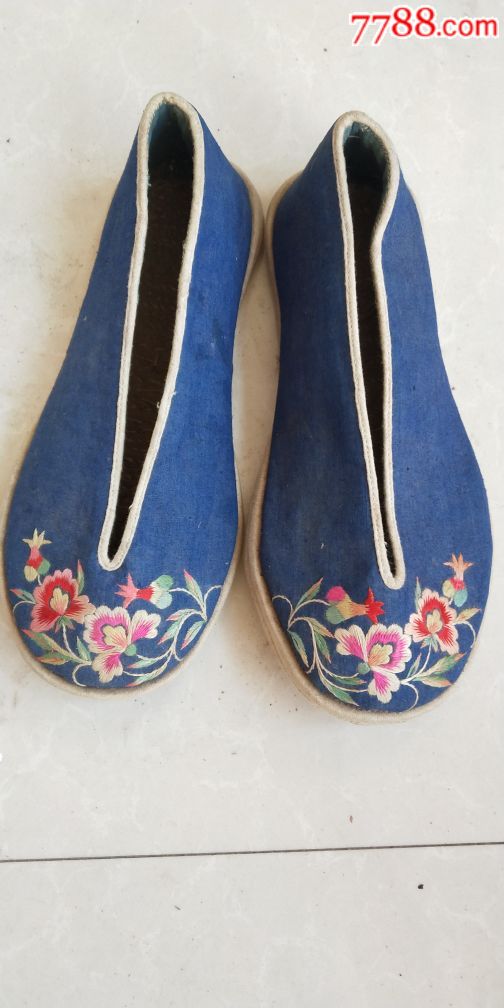 民国女士圆口绣花鞋