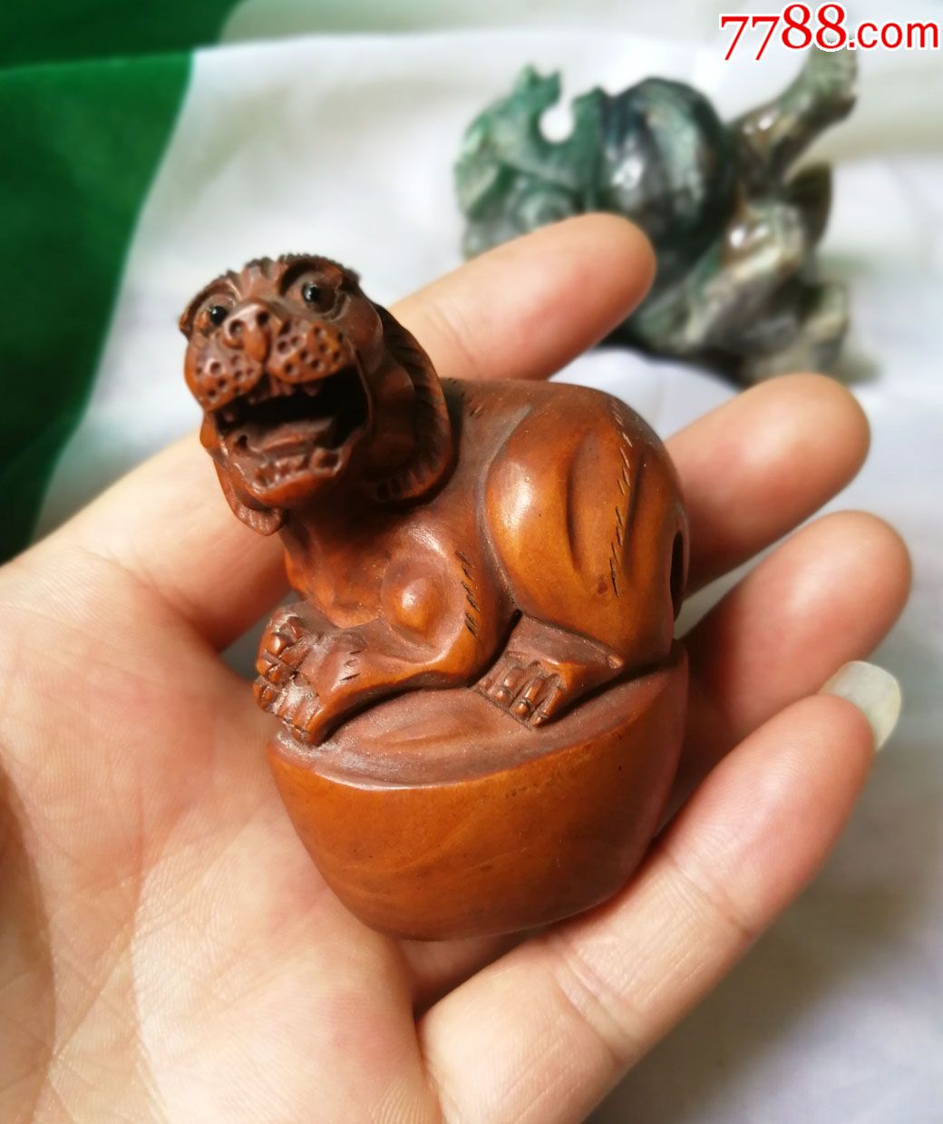 雕刻师石川雕刻.黄杨木,狮子把件.几十年-木雕挂件-7788收藏