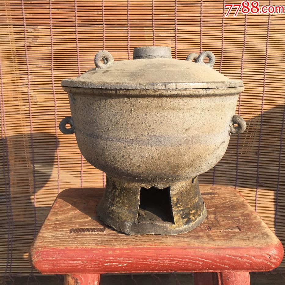 民间陶瓷火锅图片