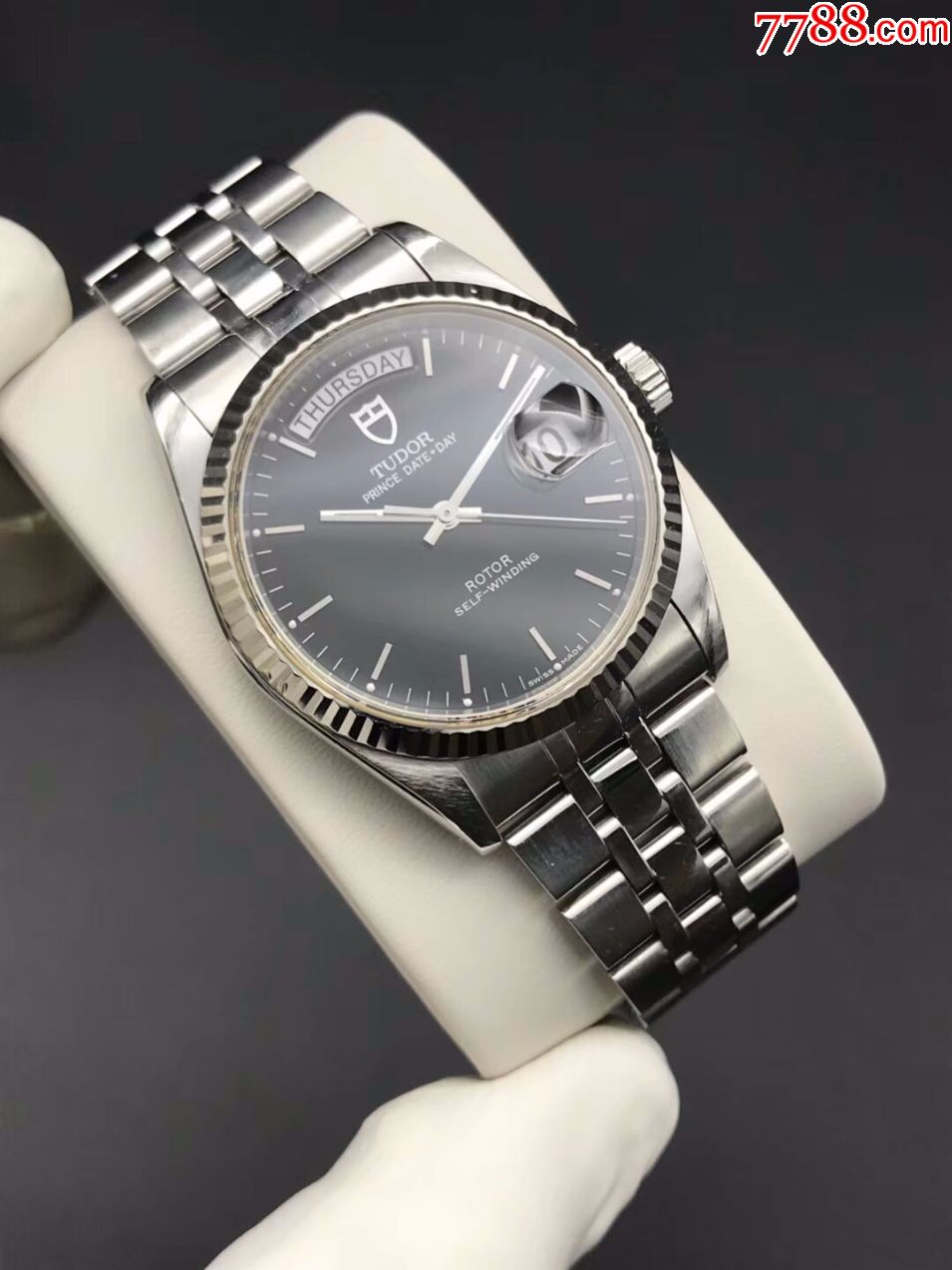 帝舵王子型星期日历表系列76214-62480男表