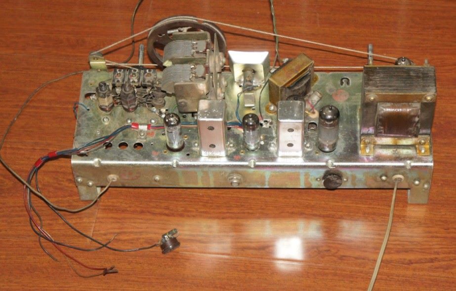 美多663-2-6电子管收音机机芯