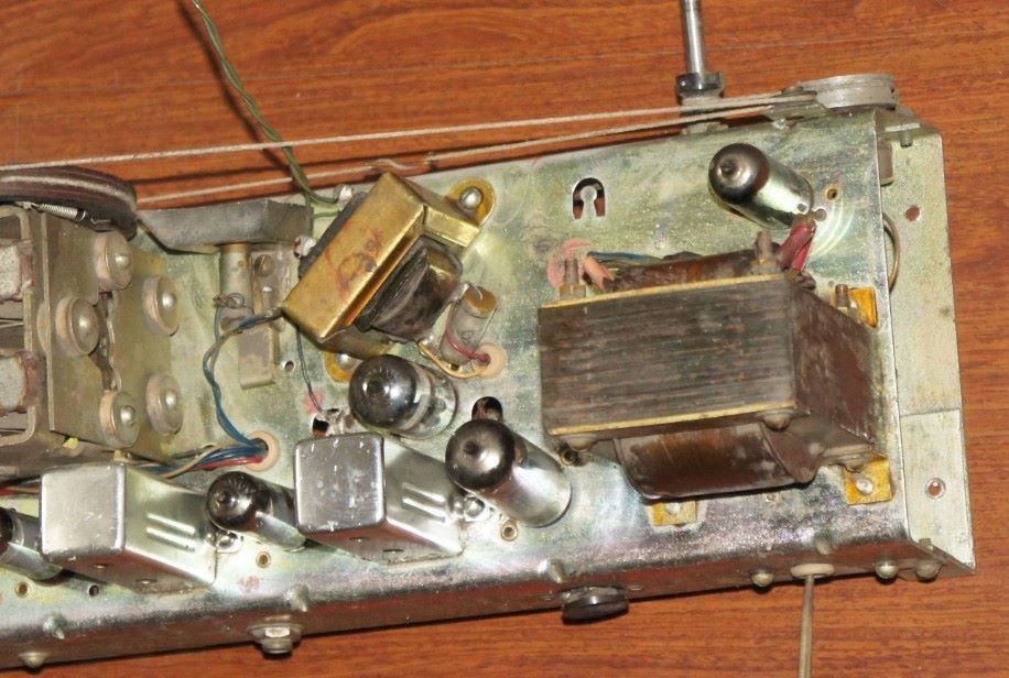 美多663-2-6电子管收音机机芯