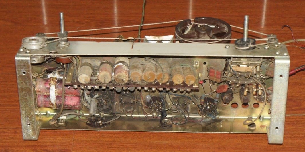 美多663-2-6电子管收音机机芯