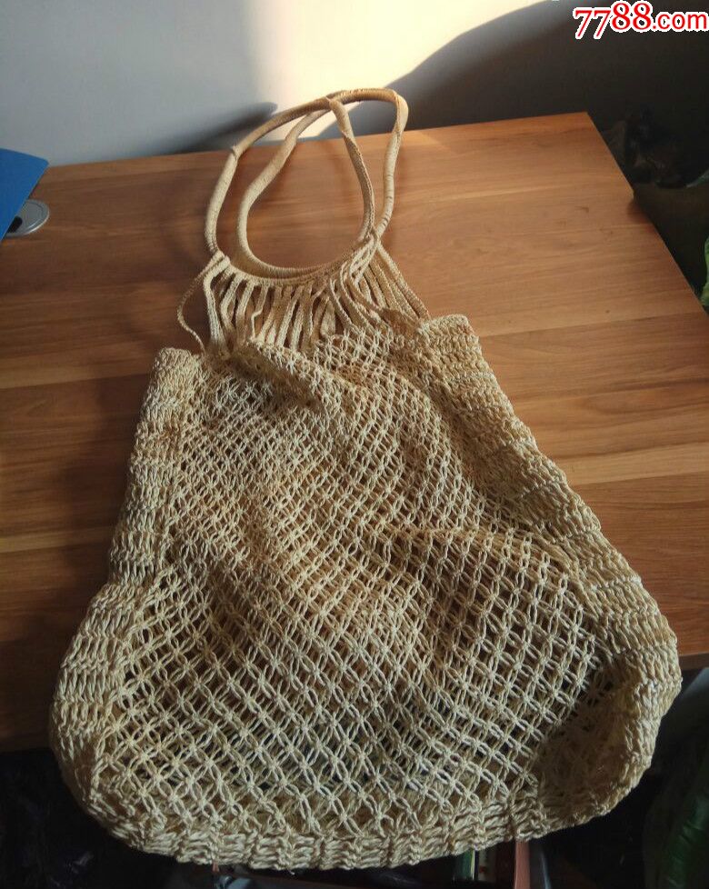50或是60年代手工编织兜子----我觉得应该是用纸绳编的