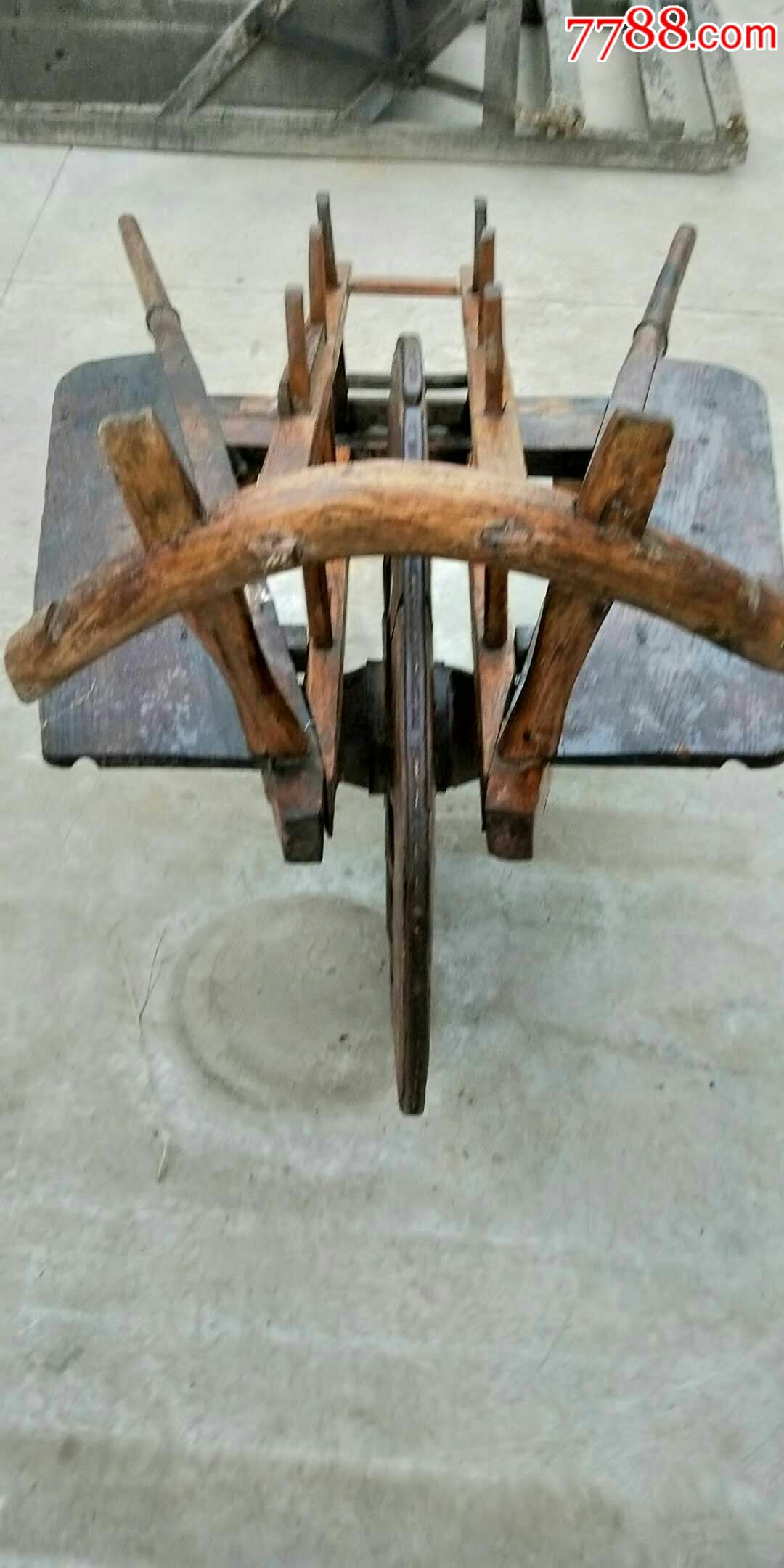 清代牛角木轮车