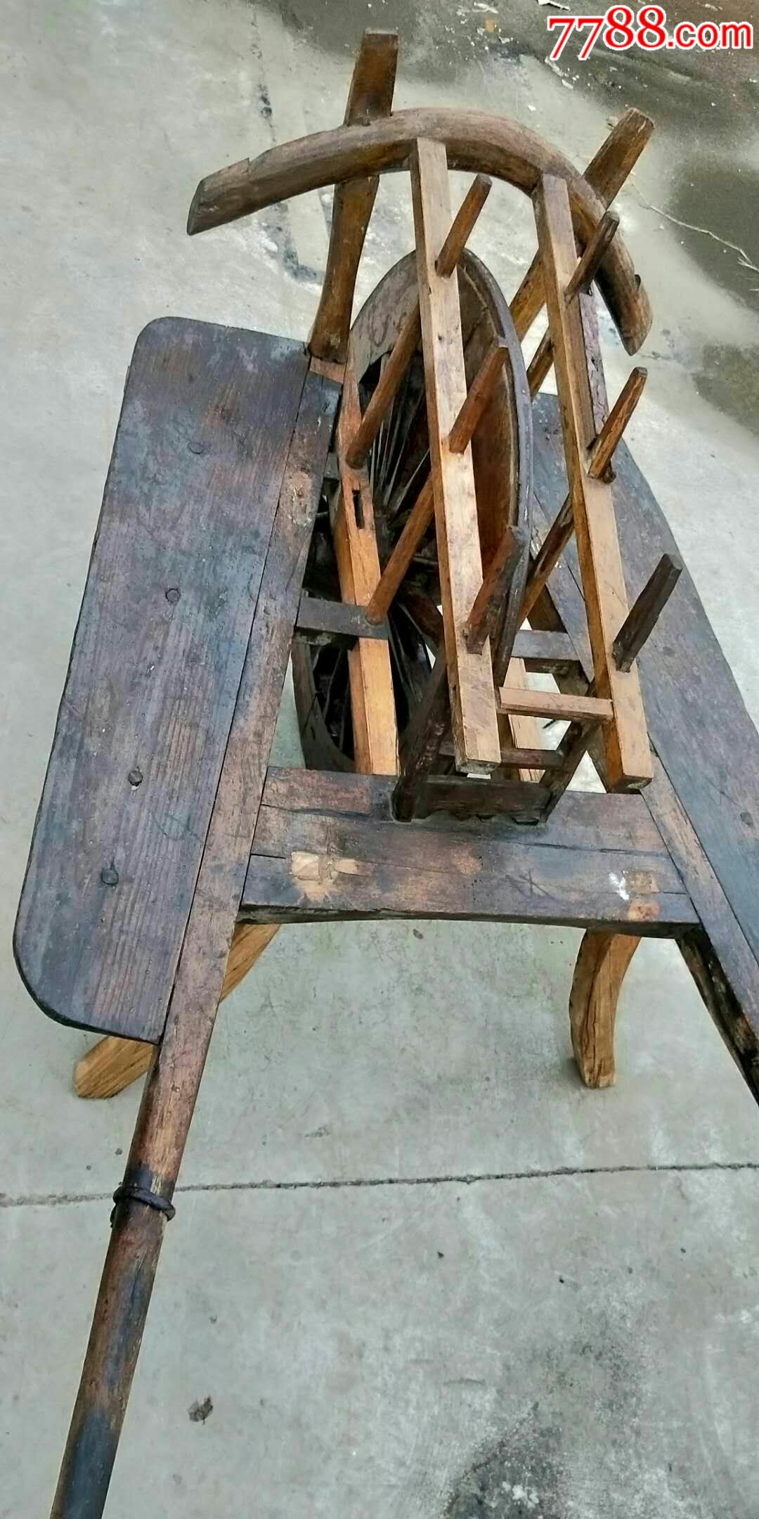 清代牛角木轮车