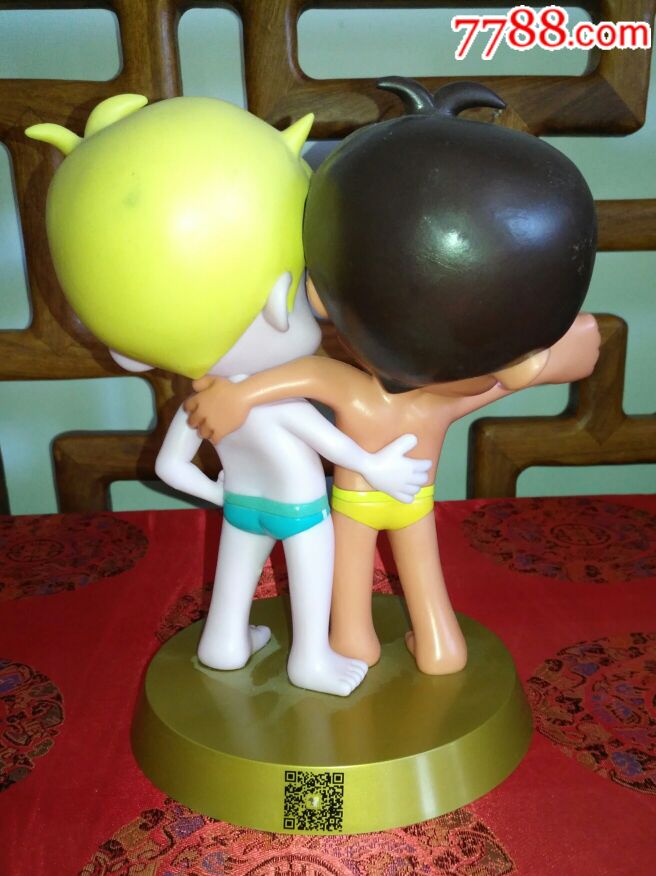 庆祝海尔集团成立30周年【海尔兄弟】纪念玩具玩偶