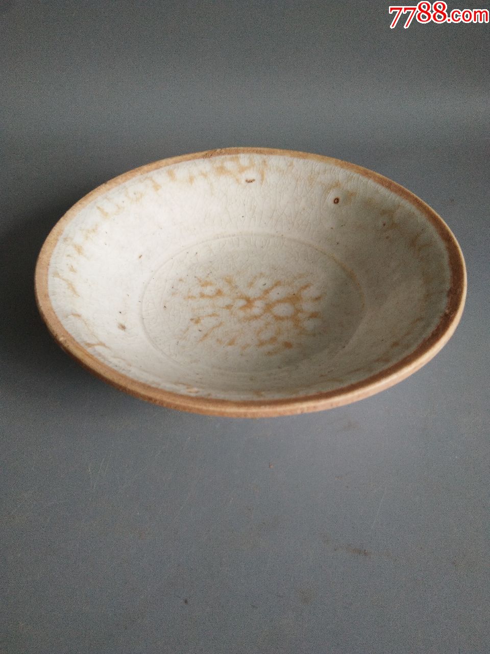 宋代影青瓷碗(碗内有工)